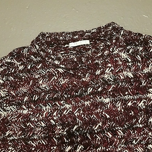 Sweater - Picture 2 of 4